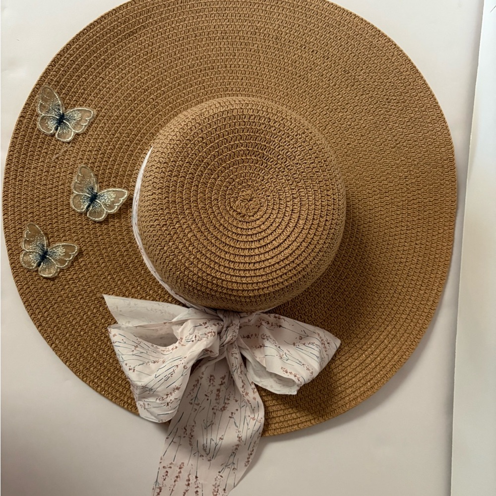 Tan and White Wide-Brimmed Sun Hat with Ribbon